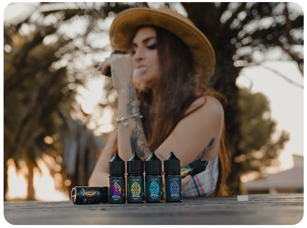 avidian girl vaping avida CBD