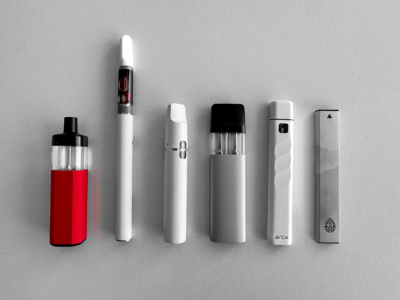 A collection of vape pens demonstrating the different types in the market.